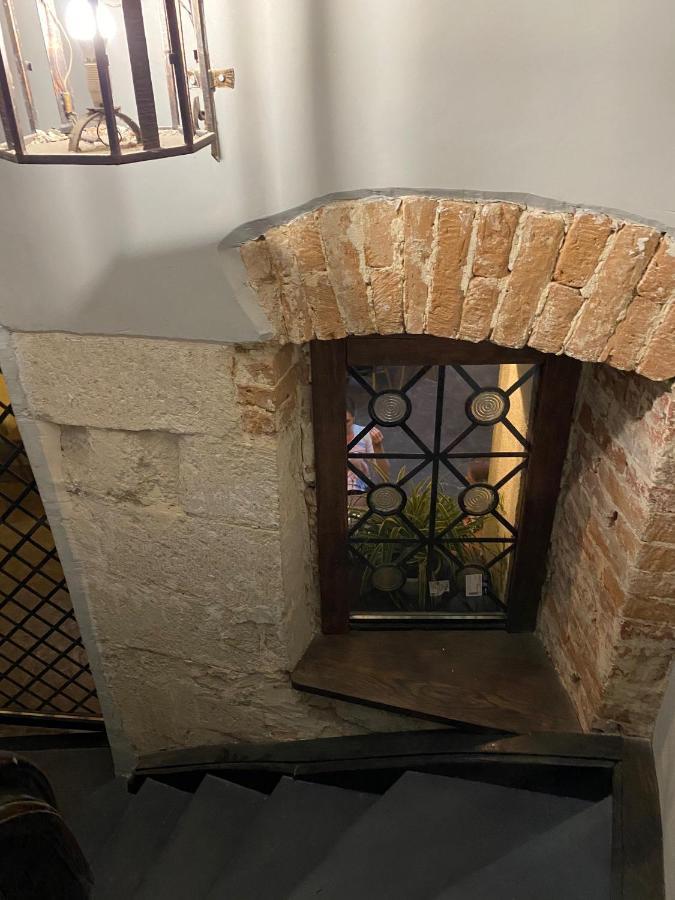 Квартира У Львові На Вулиці Лесі Українки 19 Extérieur photo